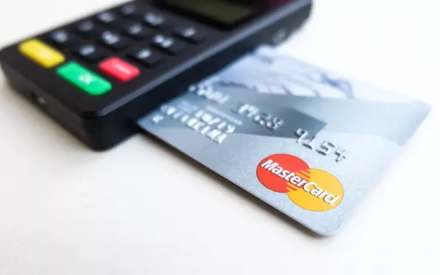 Bank card illustrating inheritance in de islam