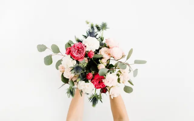 Bouquet of flowers for a righteous marriage