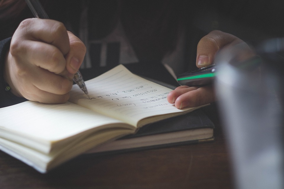 Guide débutant : Apprendre les fondamentaux de l'arabe étape par étape